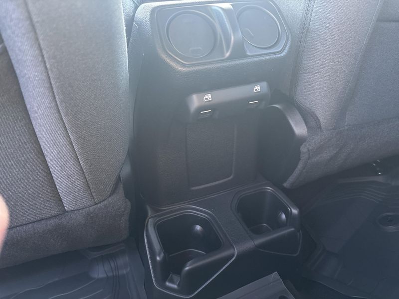 New 2026 Jeep Wrangler 4-door Sport SImage 19
