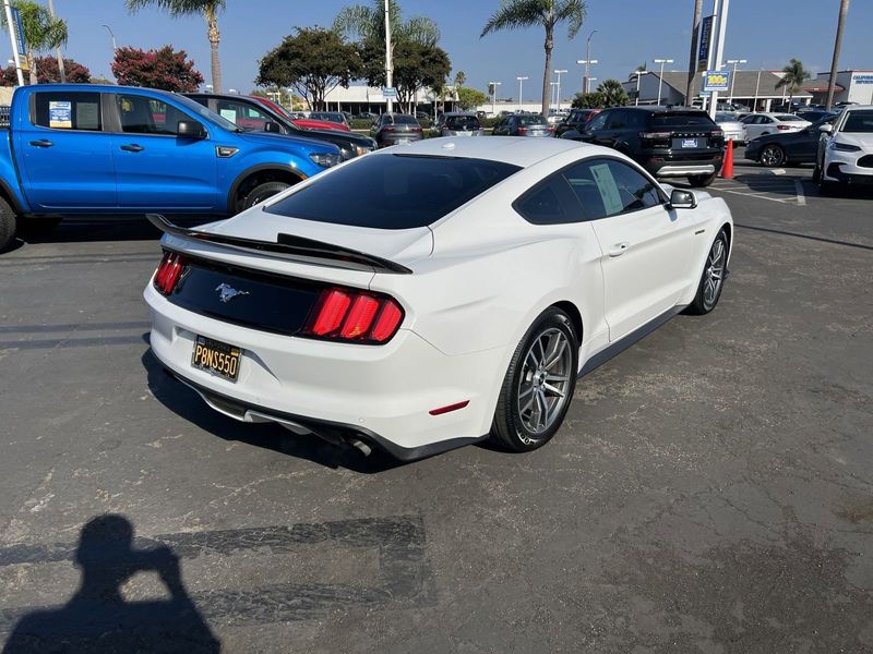 2016 Ford Mustang EcoBoost PremiumImage 3