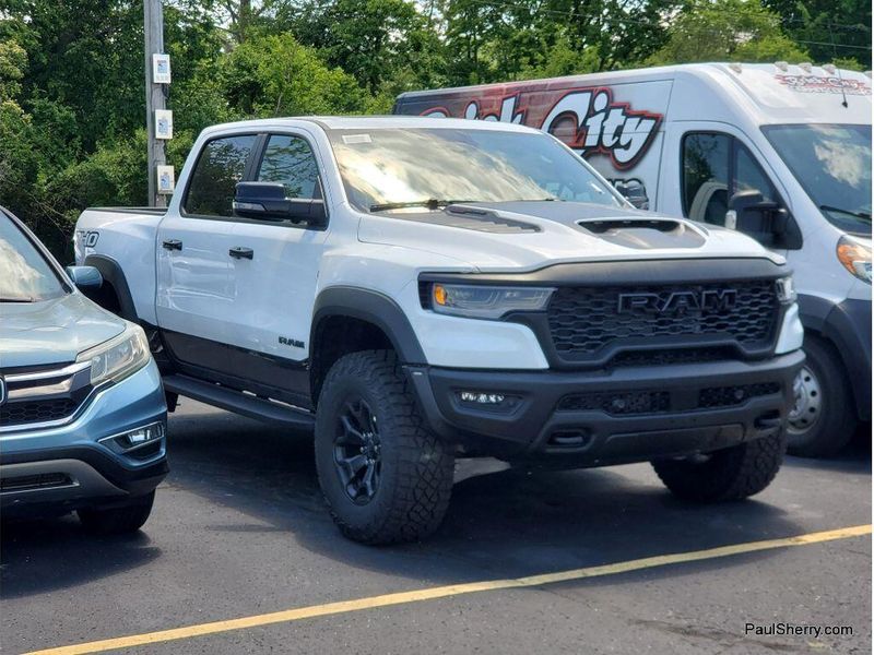 New 2026 RAM 1500 Rho Crew Cab 4x4 5'7' Box