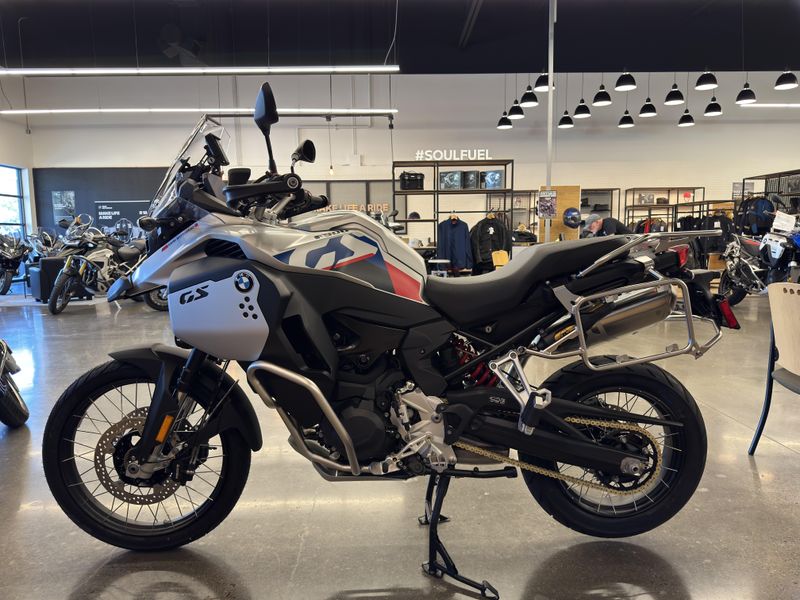 New 2025 BMW F 900 GS Adventure 