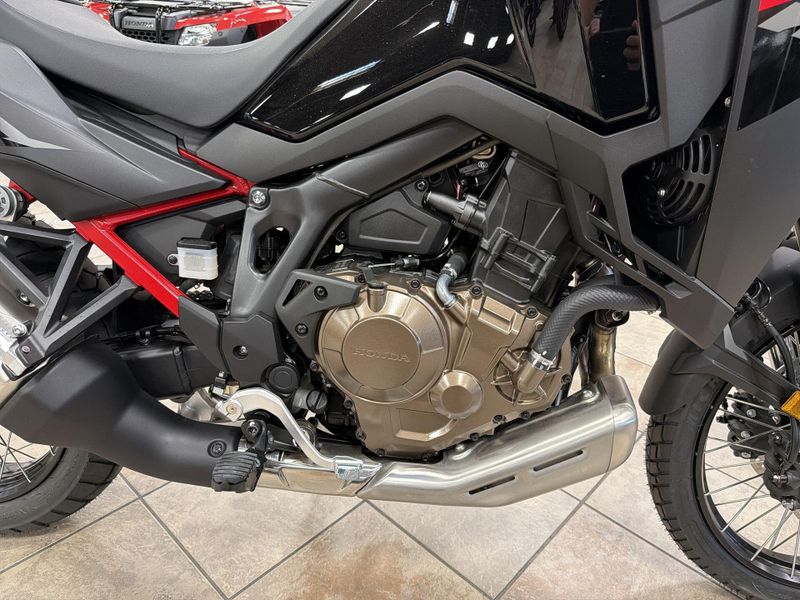 New 2026 Honda AFRICA TWIN DCT Image 20