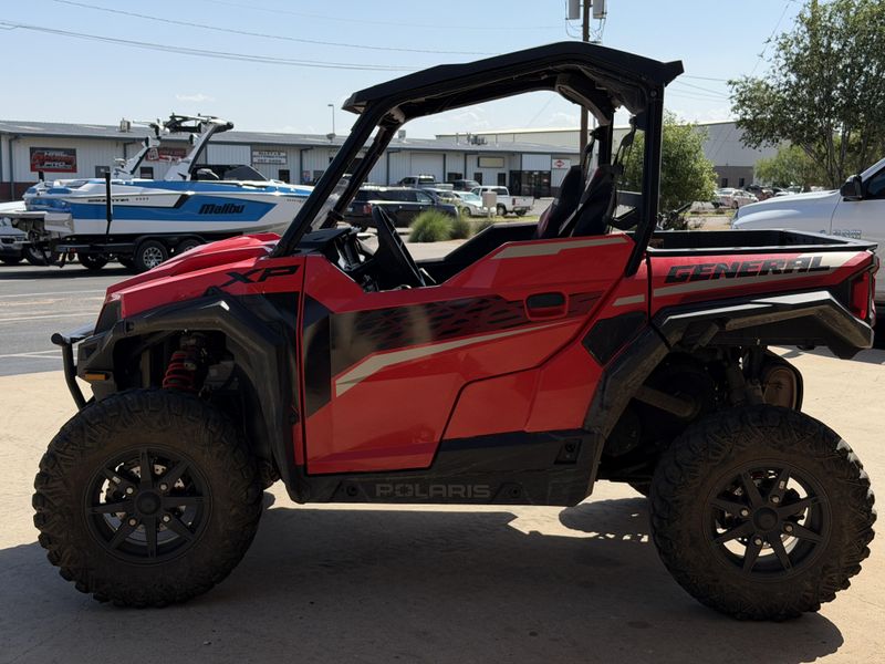 USED 2025 POLARIS GENERAL XP 1000 ULTIMATE INDY RED Image 4