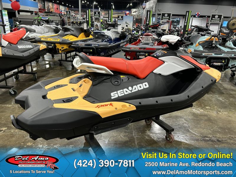 2024 Sea-Doo SPARK FOR 3 (SOUND SYSTEM) Image 18