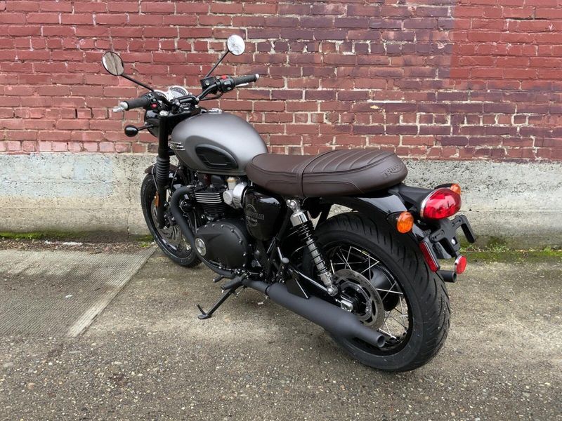 2026 Triumph BONNEVILLE T120 BLACK