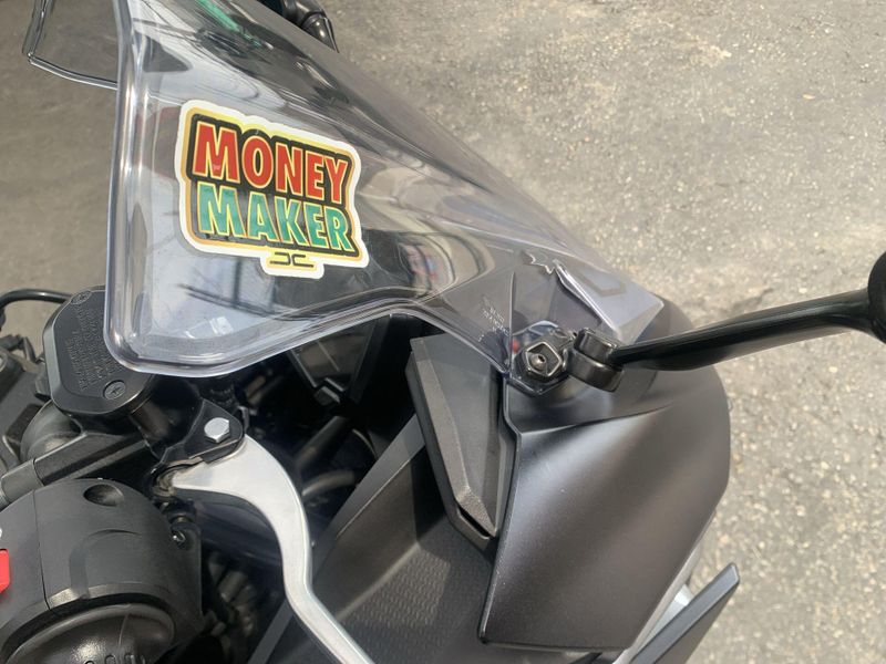 Used 2025 Kawasaki Ninja 500 SE ABS Image 32