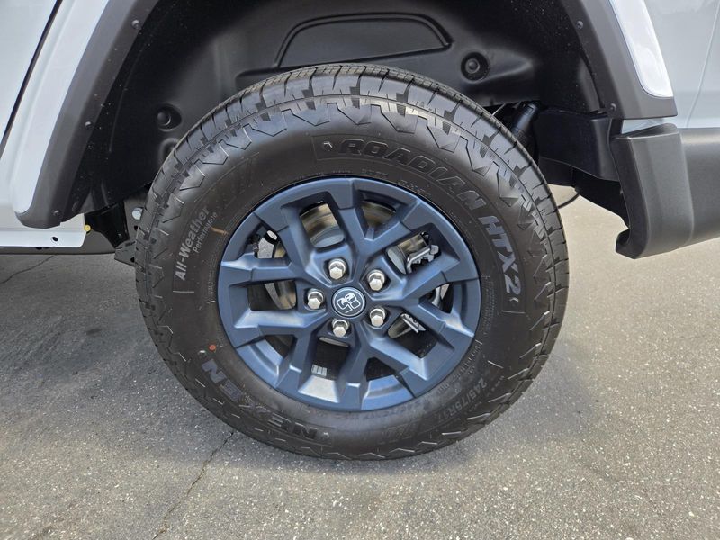 New 2026 Jeep Wrangler 4-door 85th Anniversary Edition