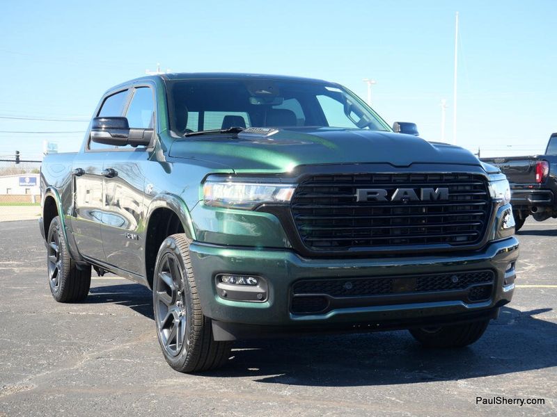 New 2026 RAM 1500 Laramie Crew Cab 4x4 5'7' Box