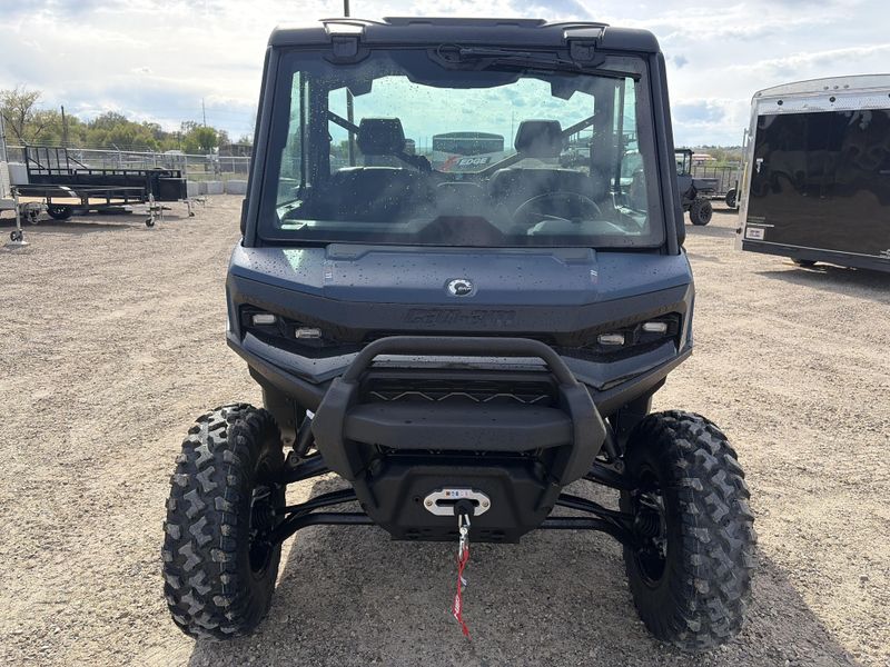 New 2026 Can-Am DEFENDER XT CAB HD11 WSCREEN 
