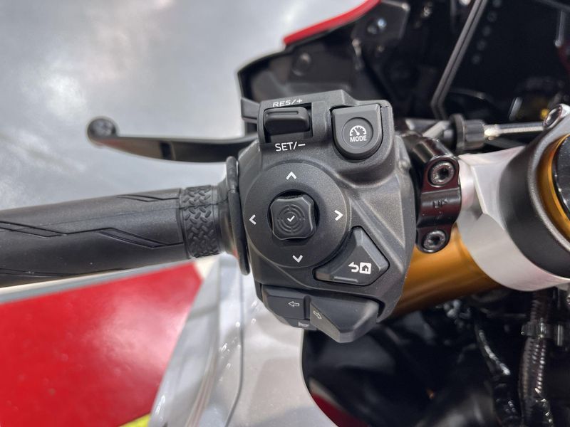 New 2026 Yamaha YZF-R7 70TH ANNIVERSARY EDITION Image 12