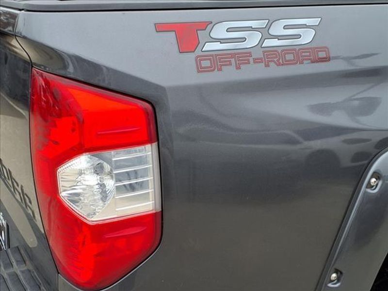 2016 Toyota Tundra SR5Image 10