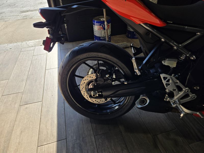 NEW 2026 SUZUKI GSX 8R Image 21