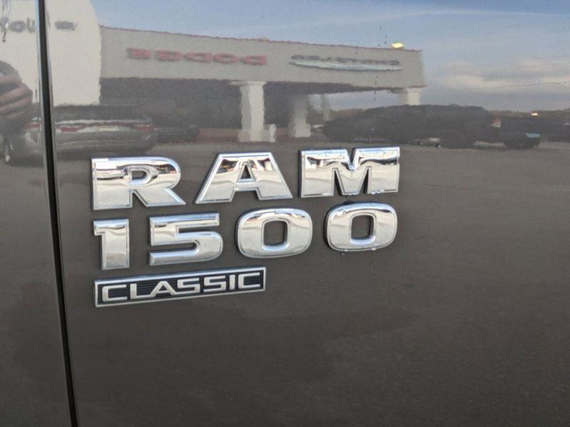 2024 RAM 1500 Classic SLTImage 10