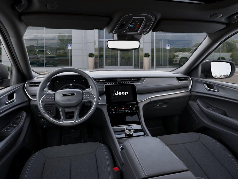 New 2025 Jeep Grand Cherokee Laredo X 4x2Image 42