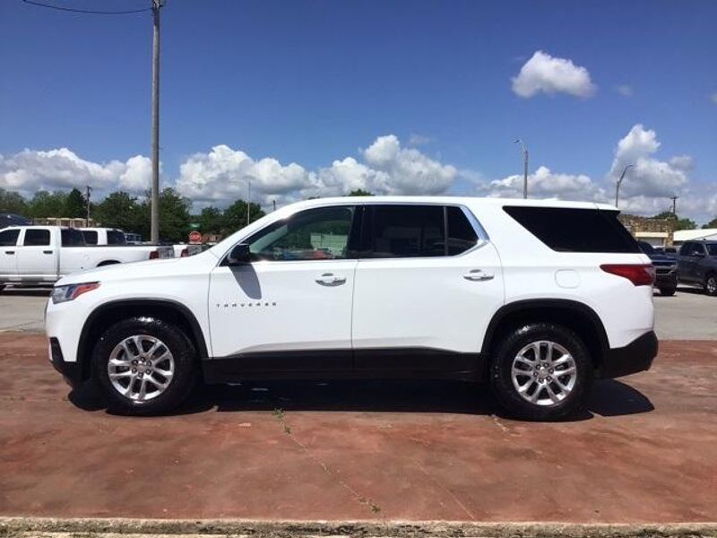 2020 Chevrolet Traverse LSImage 2