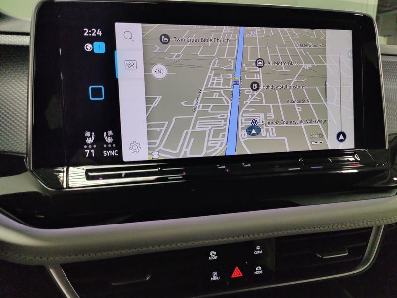 Used 2025 Volkswagen Atlas Cross Sport SEL Premium R-Line w/Sunroof/NavImage 10