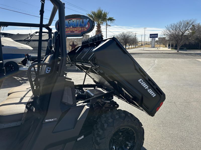 2025 Can-Am DEFENDER MAX DPS HD7 WILDLAND CAMOImage 13