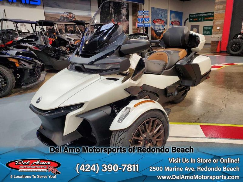 2024 Can-Am SPYDER RT SEA-TO-SKY (SE6)Image 12