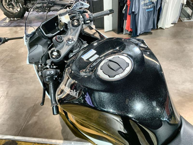 New 2026 Kawasaki NINJA ZX-6R Image 20