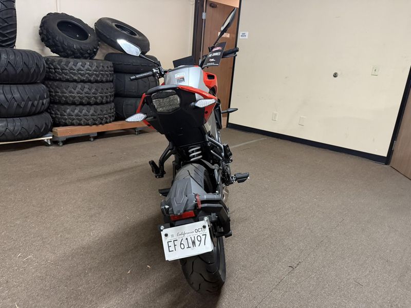 Used 2025 CFMOTO 300NK Image 7