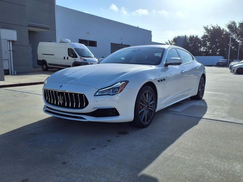 Used 2022 Maserati Quattroporte GTImage 2