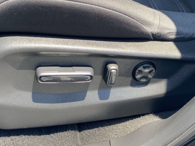 Used 2018 Honda CR-V EXImage 17