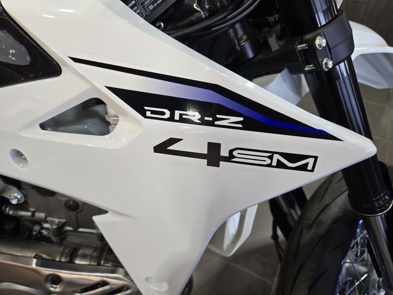 New 2025 Suzuki DRZ4SM SOLID SPECIAL WHITE NO 2 Image 3