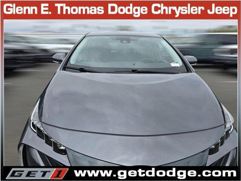 2021 Toyota RAV4 XLE photo 5