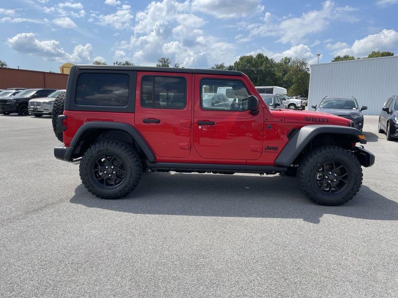 2024 Jeep Wrangler Unlimited Willys photo 8