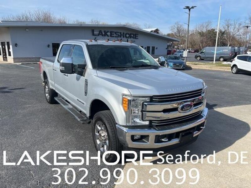 2017 Ford F-250 LariatImage 1