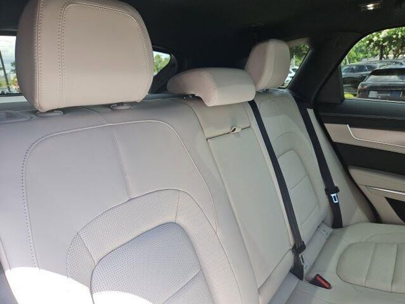 2025 Jaguar F-PACE R-Dynamic S