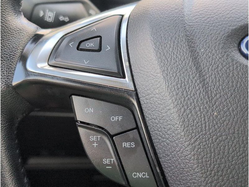 Used 2024 Ford Edge SELImage 24