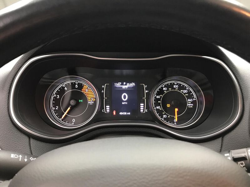 Used 2020 Jeep Cherokee Latitude PlusImage 10