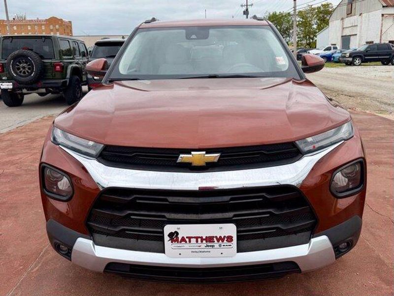 Used 2021 Chevrolet Trailblazer LTImage 2