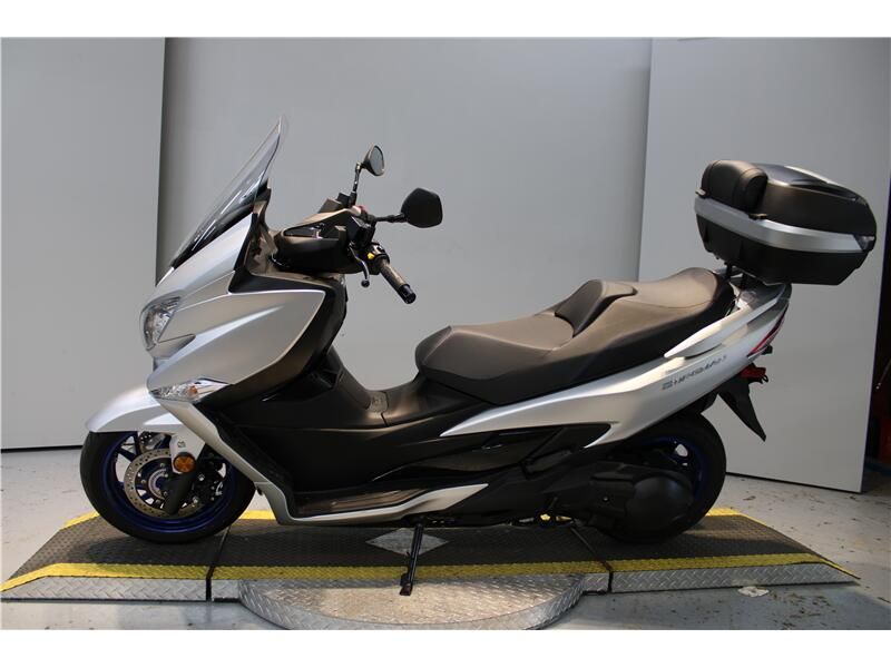 2024 Suzuki BURGMAN 400 Image 3