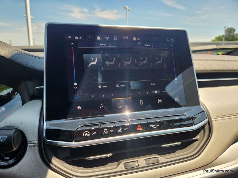 New 2025 Jeep Compass Limited 4x4