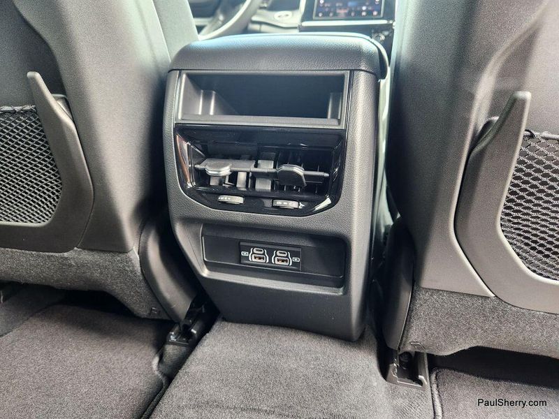 New 2025 Jeep Grand Cherokee Laredo 4x2Image 44