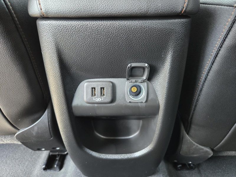 Used 2022 GMC Canyon 4WD Crew Cab 128 AT4 w/Leather