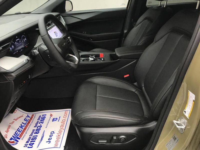 New 2026 Jeep Cherokee Limited 4x4Image 4