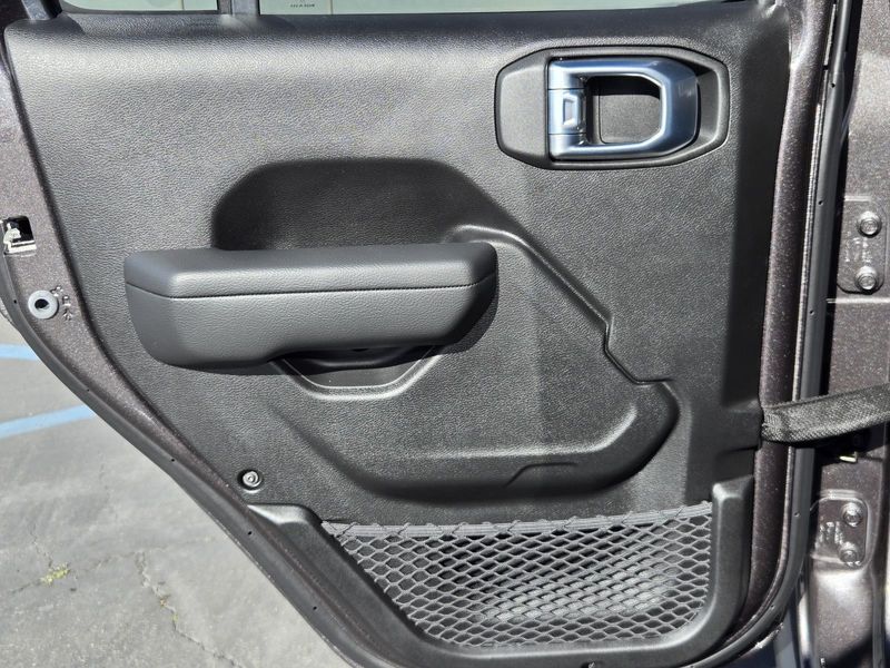 New 2026 Jeep Wrangler 4-door Rubicon