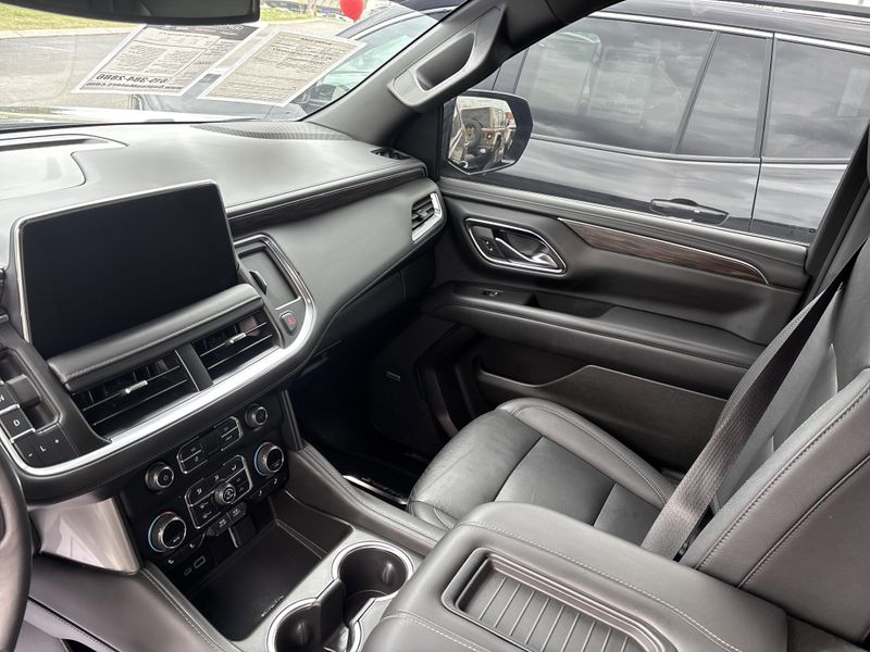Used 2022 Chevrolet Suburban Z71Image 31