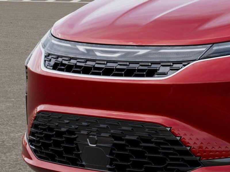 New 2027 Chrysler Pacifica SelectImage 11