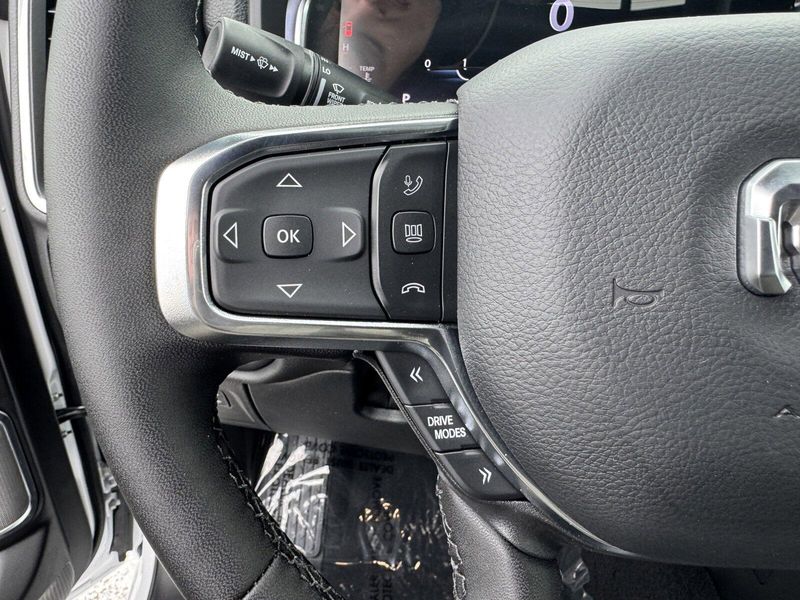 2025 RAM 1500 LaramieImage 17