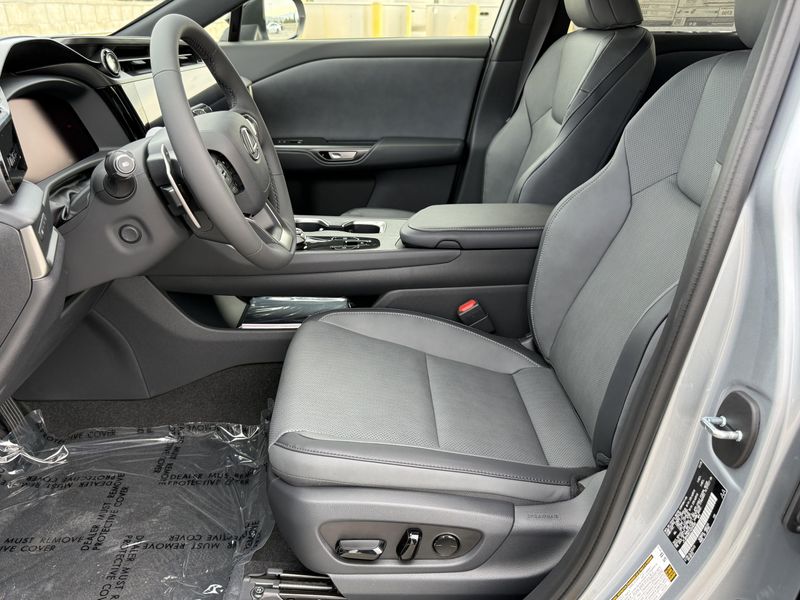 New 2026 Lexus RZ 350eImage 17