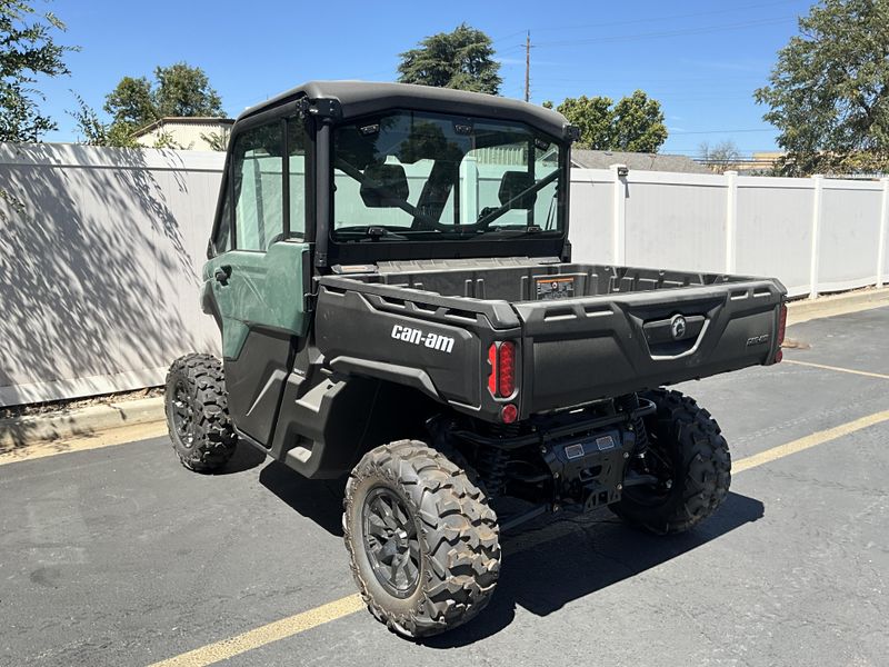 New 2026 Can-Am DEFENDER DPS CAB 65 HD9 Image 7