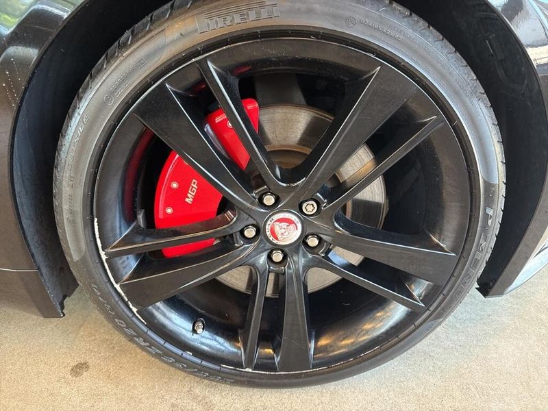 2016 Jaguar F-TYPE 