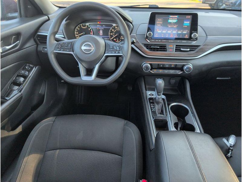 Used 2023 Nissan Altima 2.5 SVImage 31