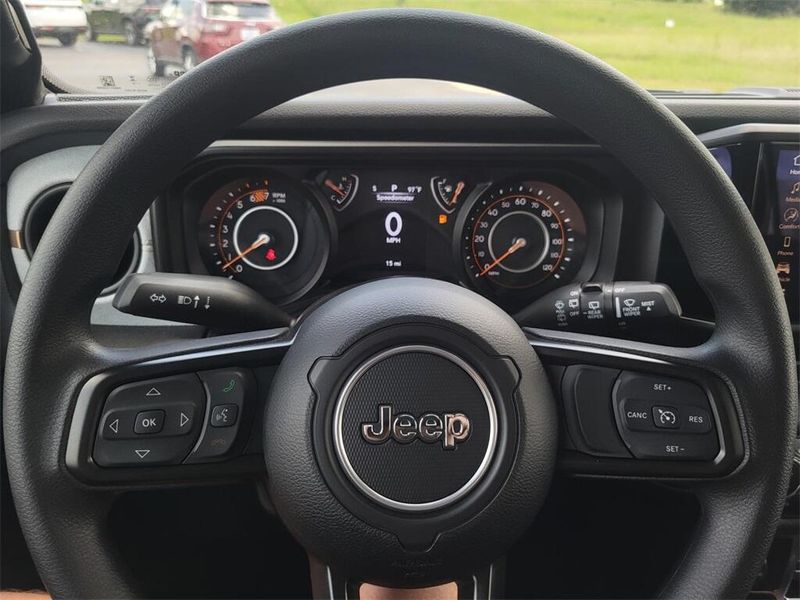 2025 Jeep Wrangler 4-door SportImage 10