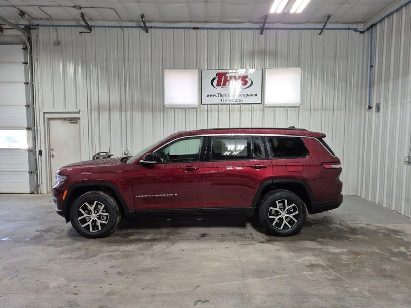 2025 Jeep Grand Cherokee L Limited 4x4Image 20