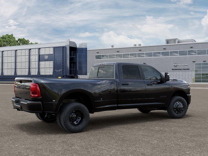 New 2026 RAM 3500 Big Horn Crew Cab 4x4 8' Box