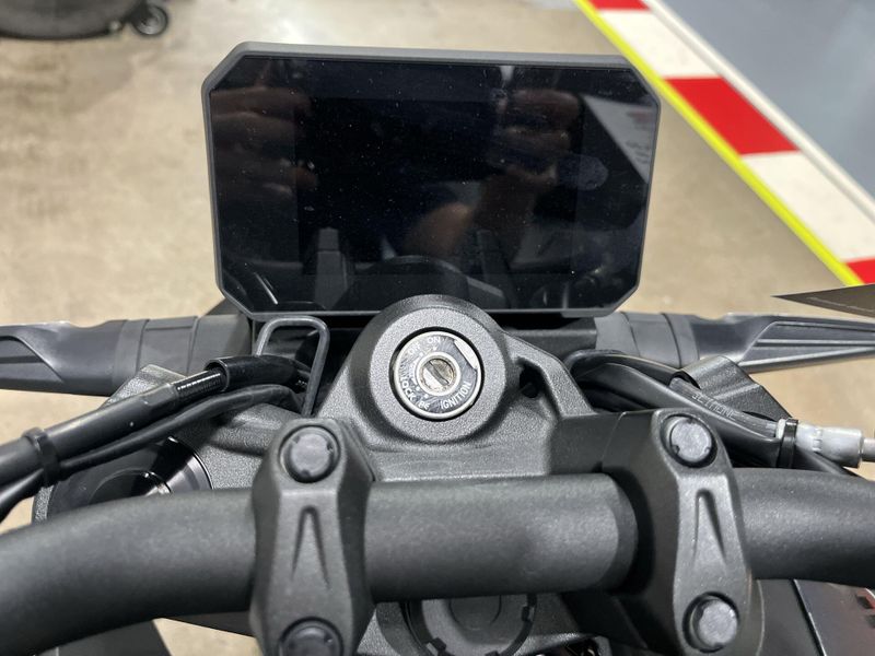 Used 2023 Suzuki GSX-8S Image 16